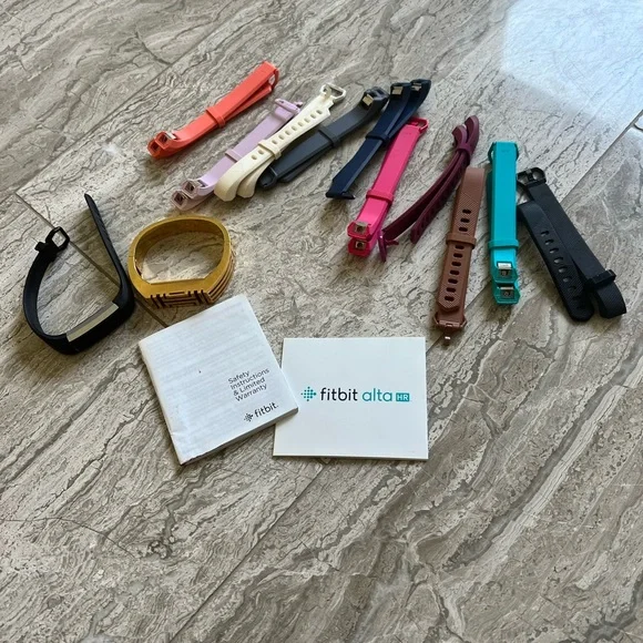 fitbit | Accessories | Fitbit Alta Hr W Different Straps  display picture 3